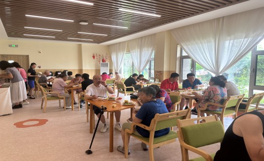2024年8月10日，养老公司“亲亲邻里食堂”盛大开业_副本.jpg